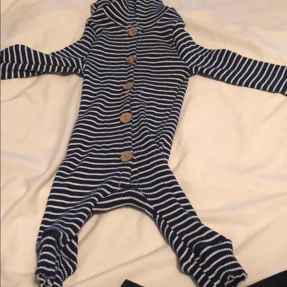 Hooded jumper